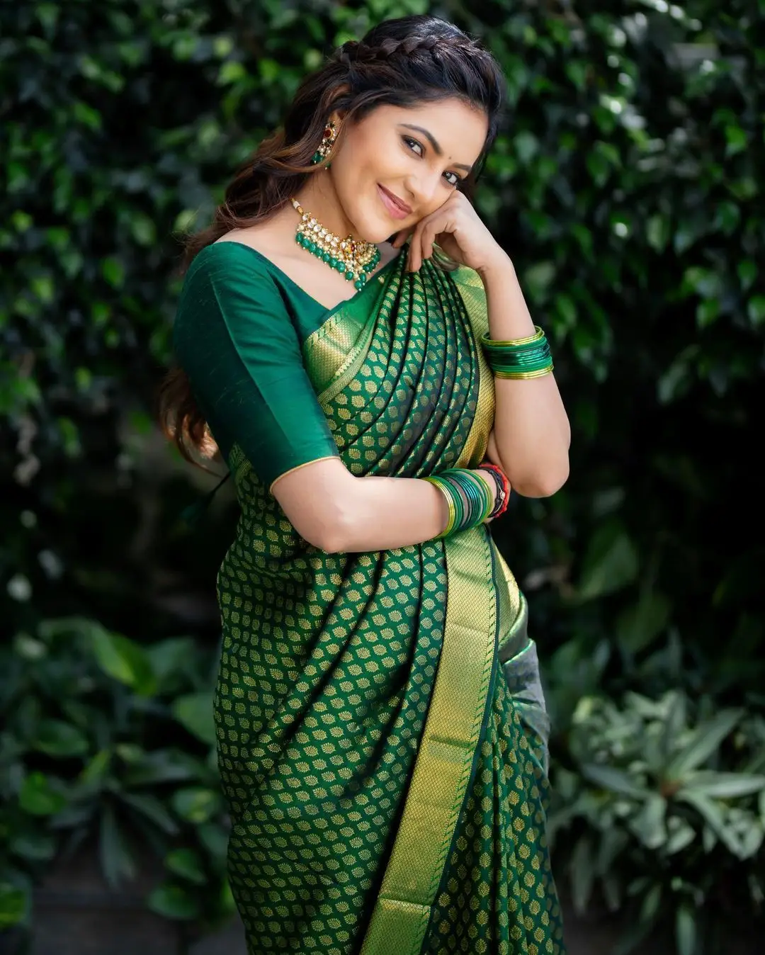 Athulya Ravi Mesmerizing Looks In Beautiful Green Pattu Saree Blouse